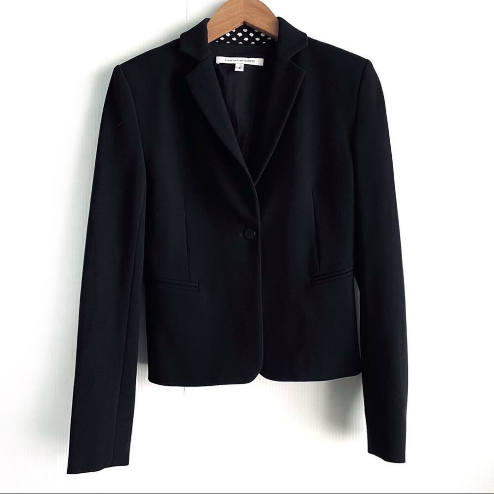 Diane Von Furstenberg black blazer w/hidden detail
